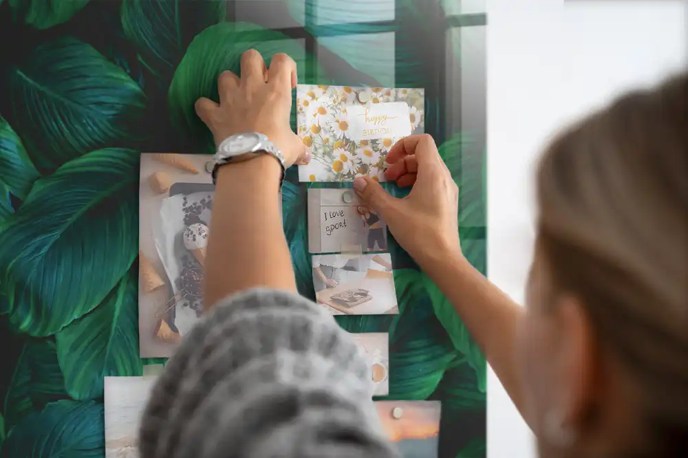 Tableau magnétique grand format à motif de feuilles tropicales