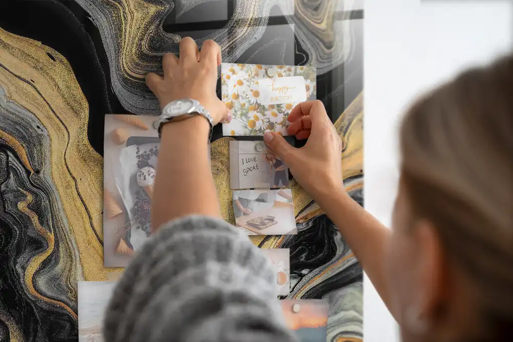 Tableau magnétique décoratif à motifs de taches abstraites