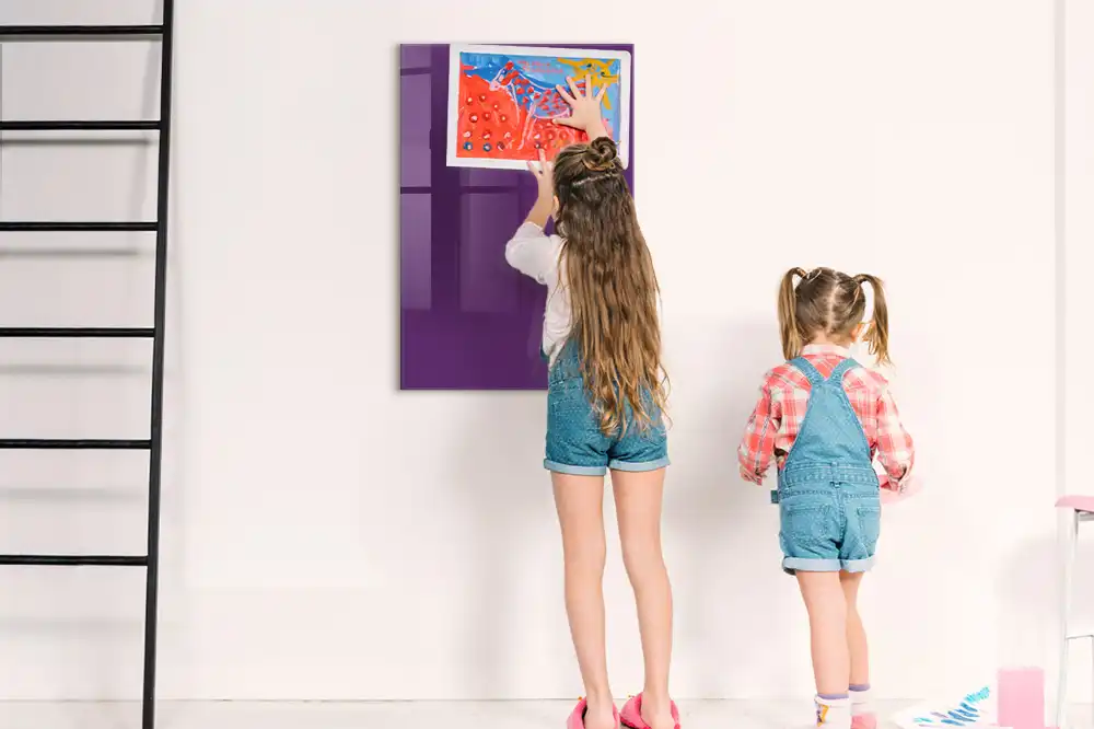 Tableau magnétique mural violet