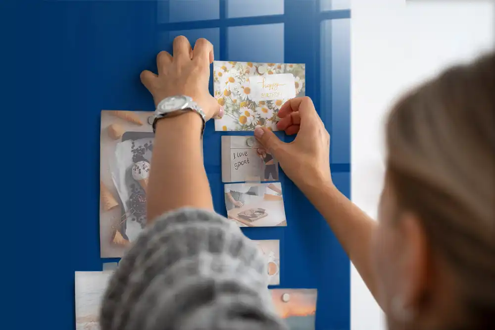 Tableau magnétique mural bleu