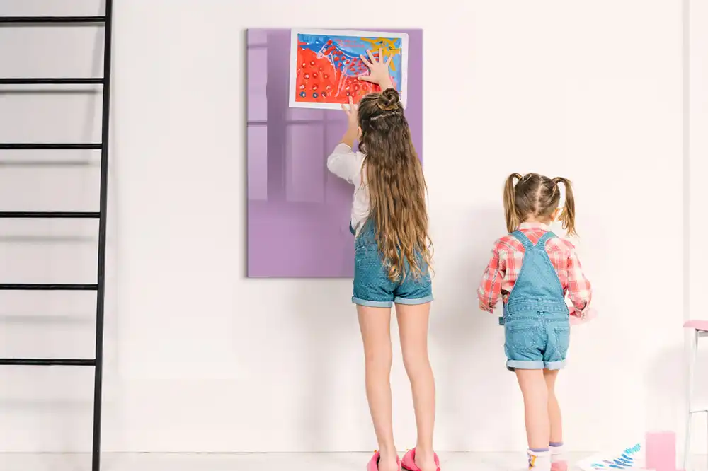 Tableau magnétique décoratif de couleur lilas