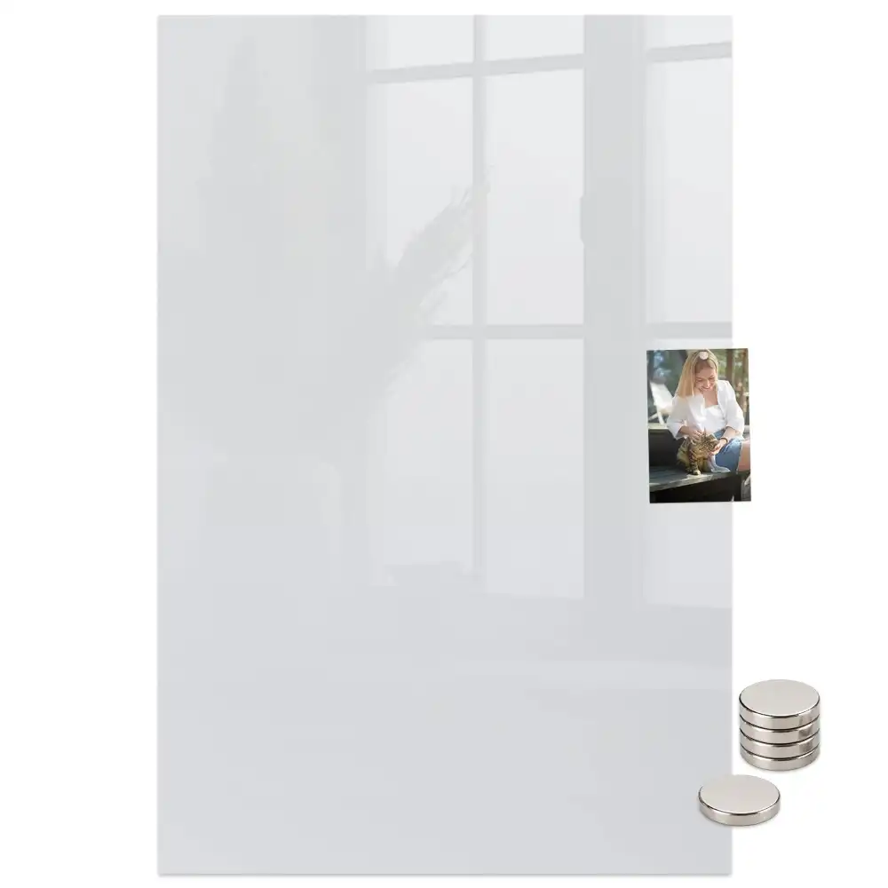 Tableau magnétique blanc foncé