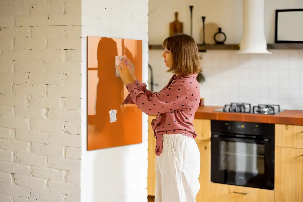Tableau aimanté orange