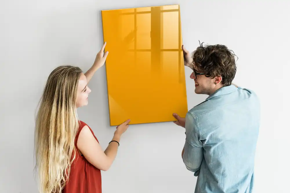 Tableau magnétique jaune doré