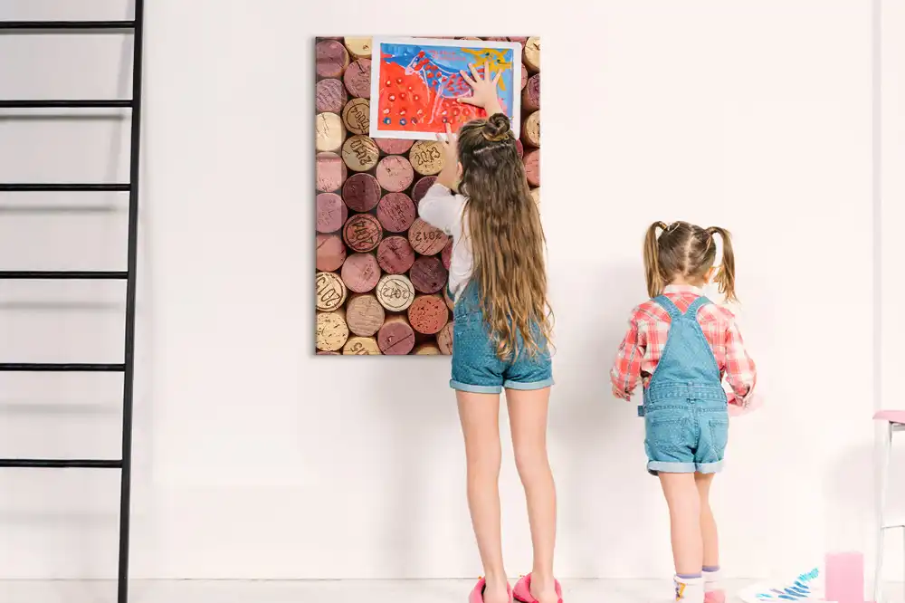 Tableau magnétique pour bouchons de vin
