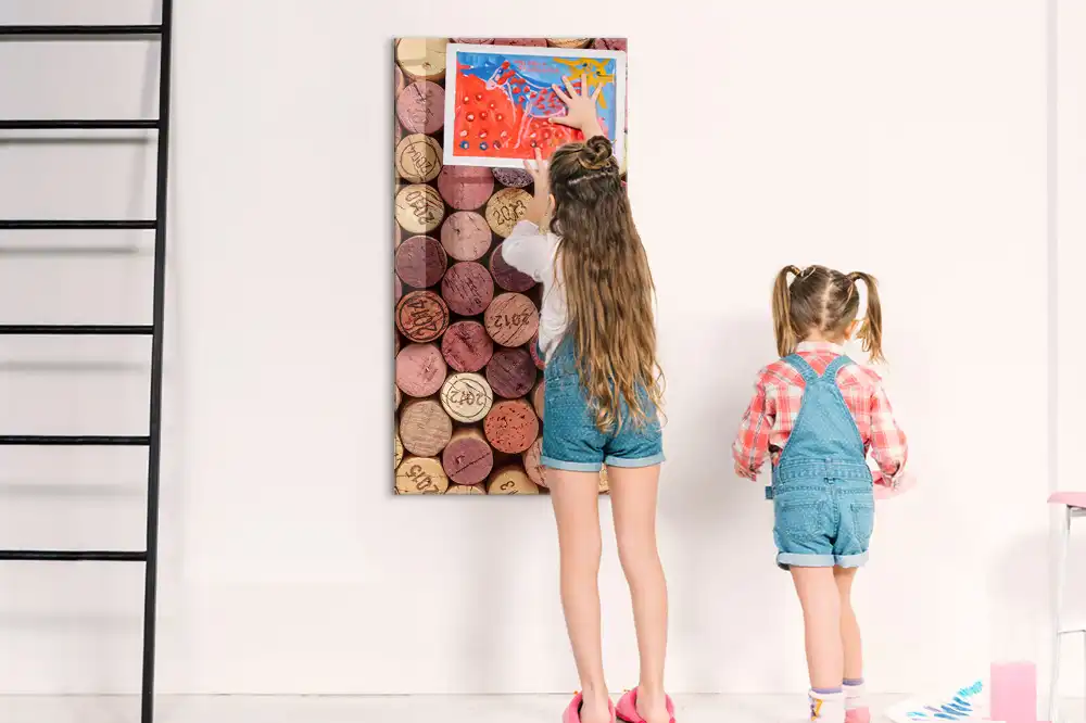 Tableau magnétique pour bouchons de vin