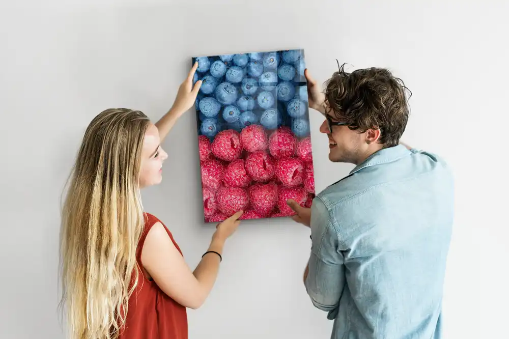 Tableau magnétique décoratif motif framboises et myrtilles