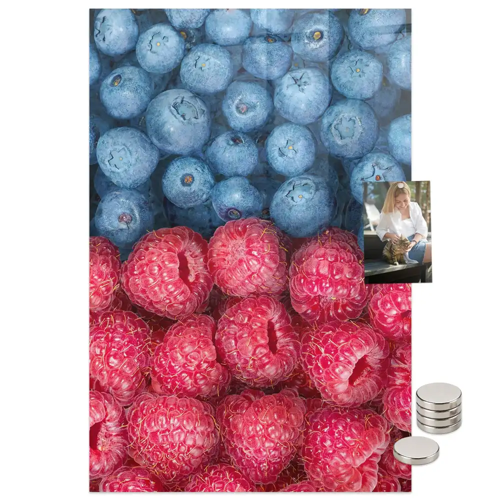 Tableau magnétique décoratif motif framboises et myrtilles