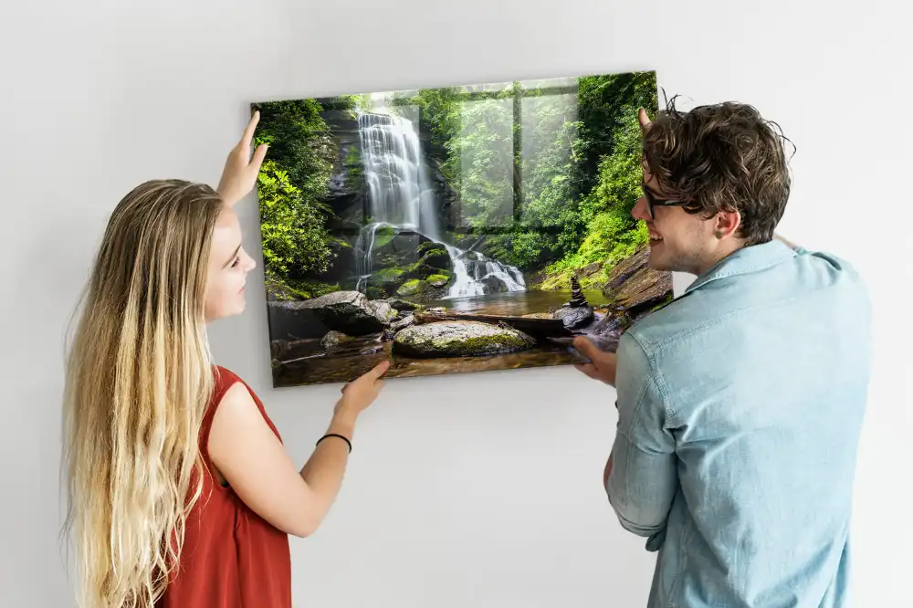 Tableau en verre magnétique motif forêt avec cascade