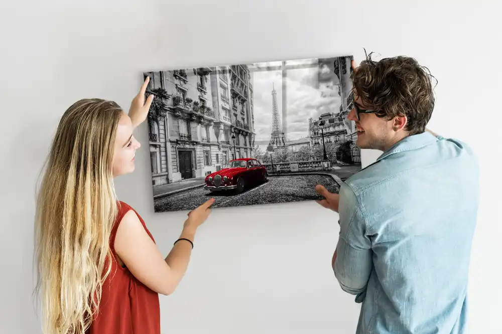 Tableau magnétique en verre représentant une voiture ancienne en ville