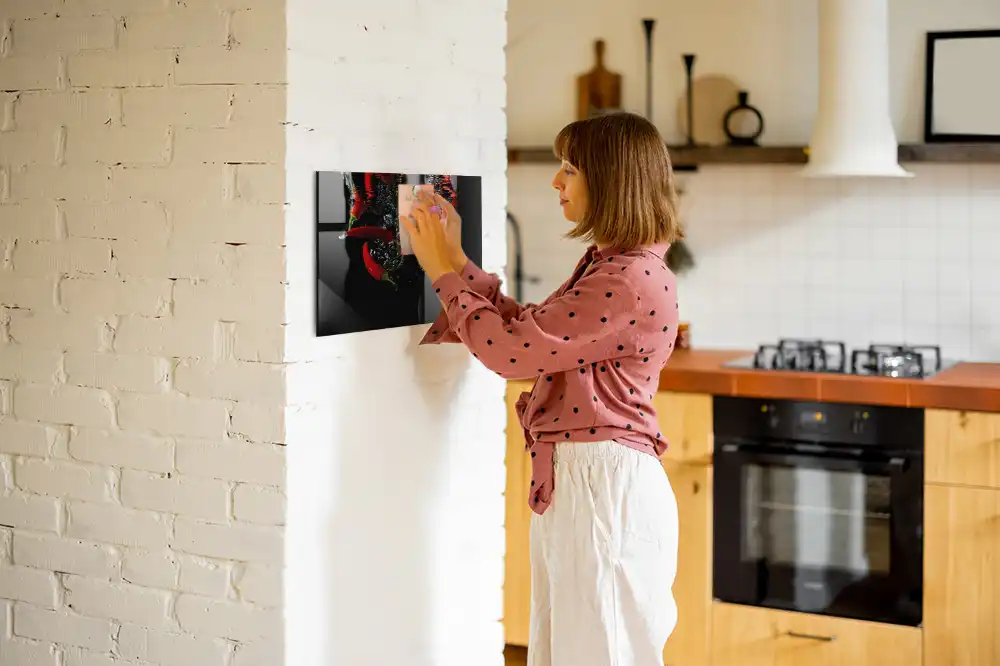 Tableau mural magnétique représentant des poivrons dans l'eau