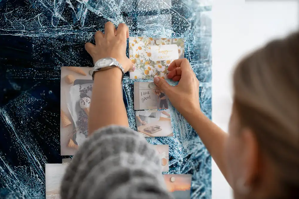 Tableau magnétique en verre dépoli pour mur