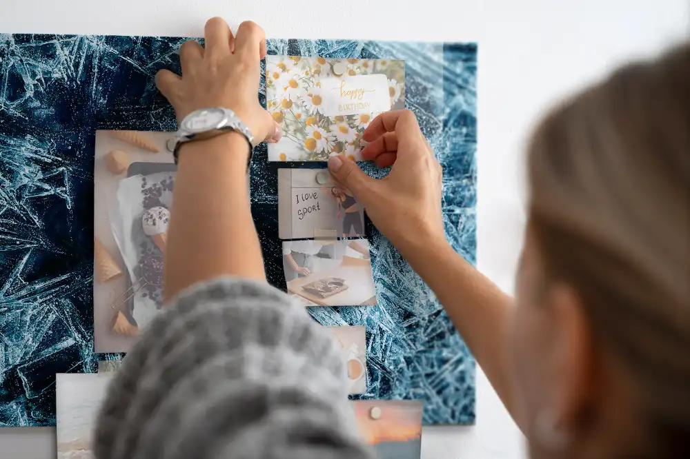 Tableau magnétique en verre dépoli pour mur