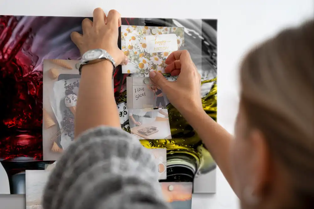Tableau magnétique en verre avec verres à vin