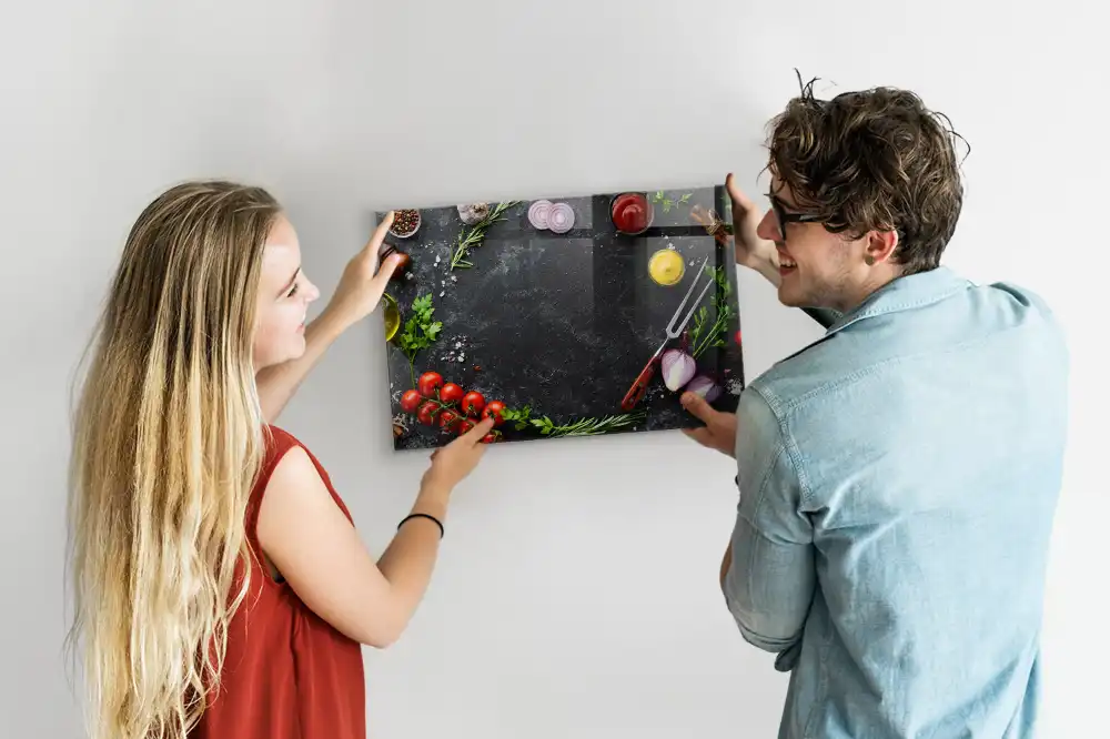 Tableau magnétique pour magnets de légumes sur comptoir de cuisine