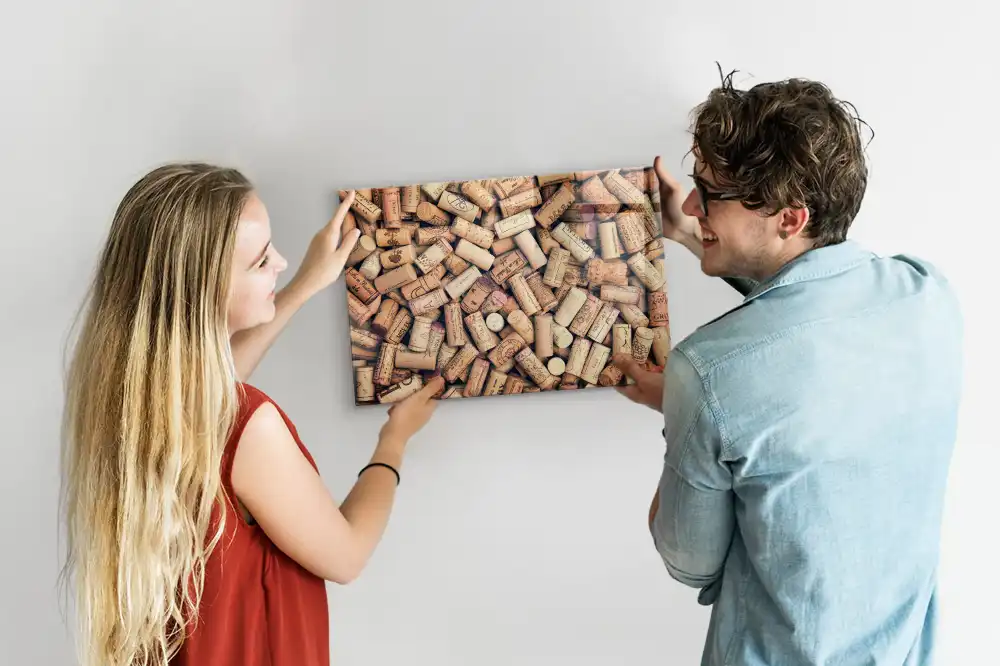 Tableau aimanté décoratif pour bouchons de bouteille