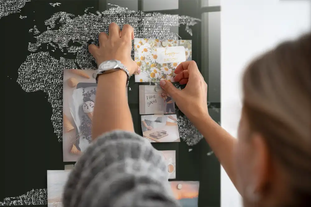 Tableau magnétique avec magnets de la division géographique du monde