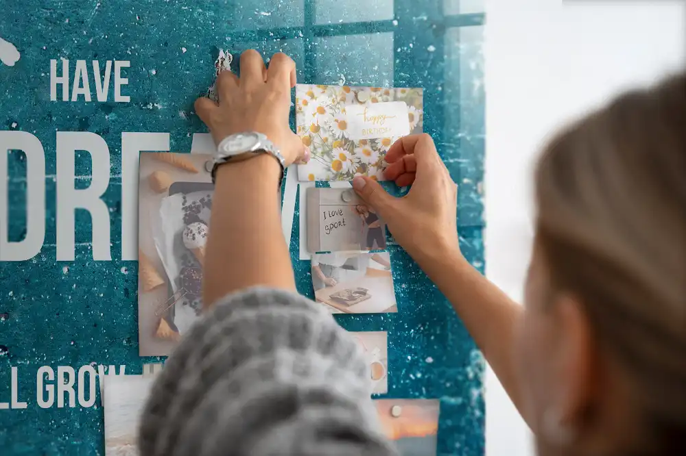 Tableau magnétique avec inscription inspirante pour magnets
