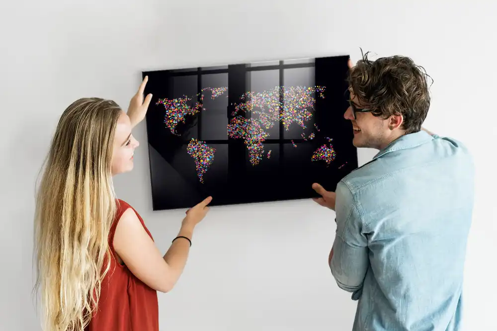 Tableau aimanté décoratif motif carte du monde en points