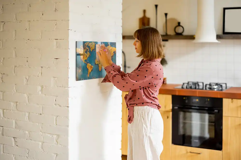 Tableau mural magnétique décoratif en forme de carte du monde