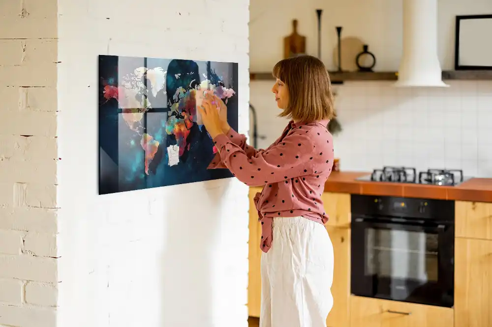 Tableau magnétique en verre motif géométrie du monde