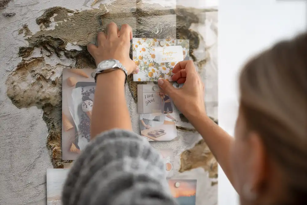 Tableau magnétique avec carte du monde historique pour magnets