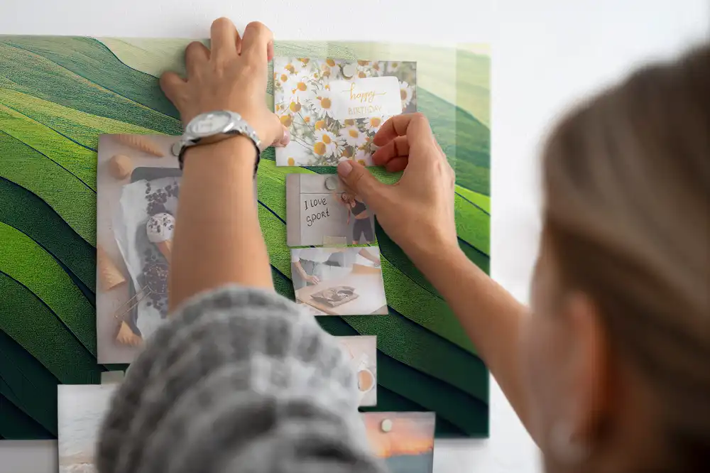 Tableau magnétique pour magnets motif résumé des champs verts