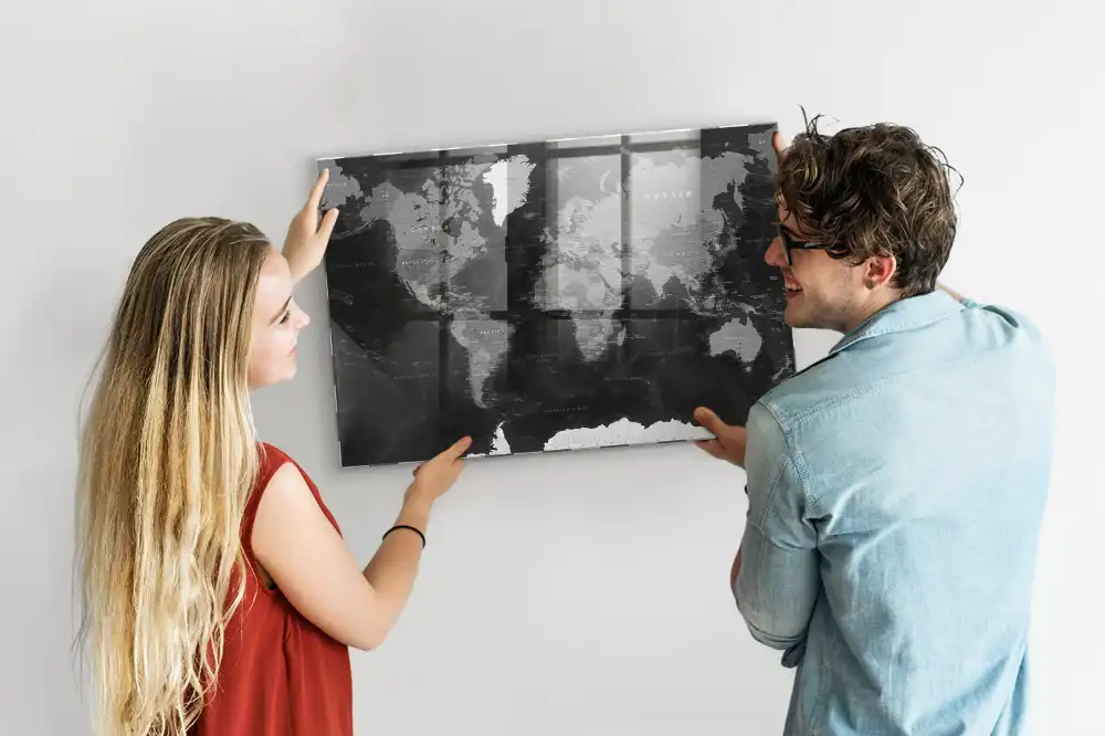 Tableau en verre magnétique carte du monde sombre