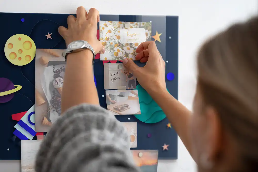 Tableau magnétique en verre pour enfants motif espace