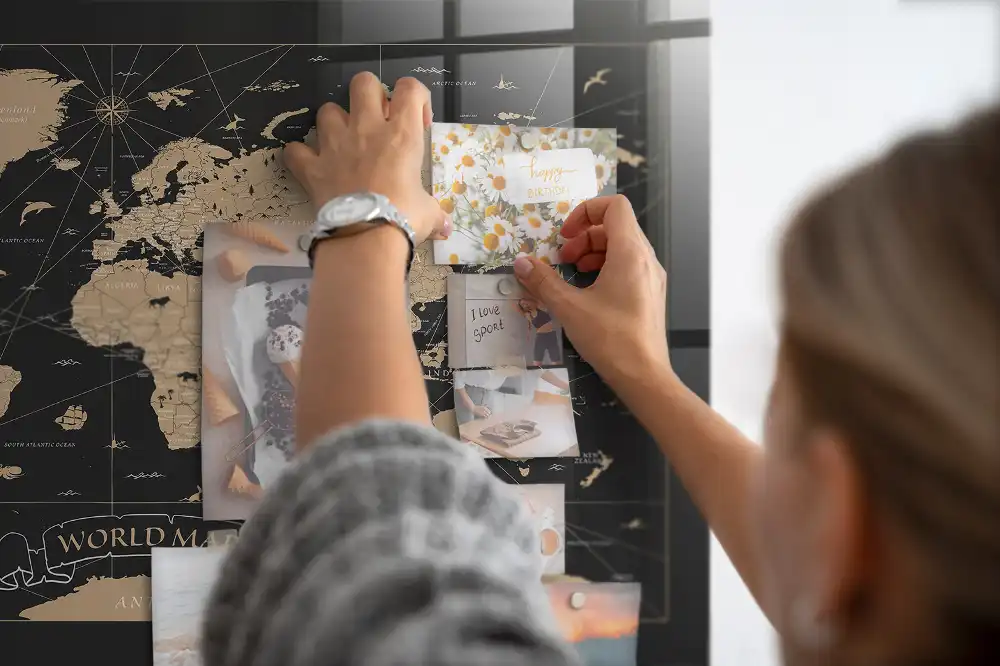 Tableau aimanté décoration carte du monde rétro