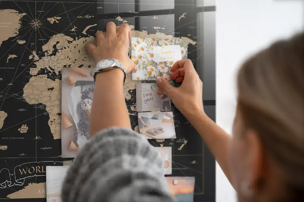 Tableau aimanté décoration carte du monde rétro