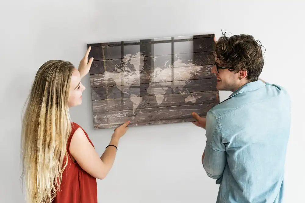 Tableau magnétique en verre avec motif carte du monde en bois