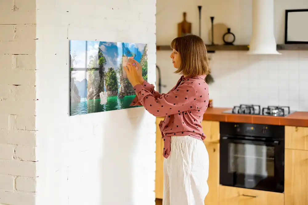 Tableau en verre magnétique motif lac dans la forêt