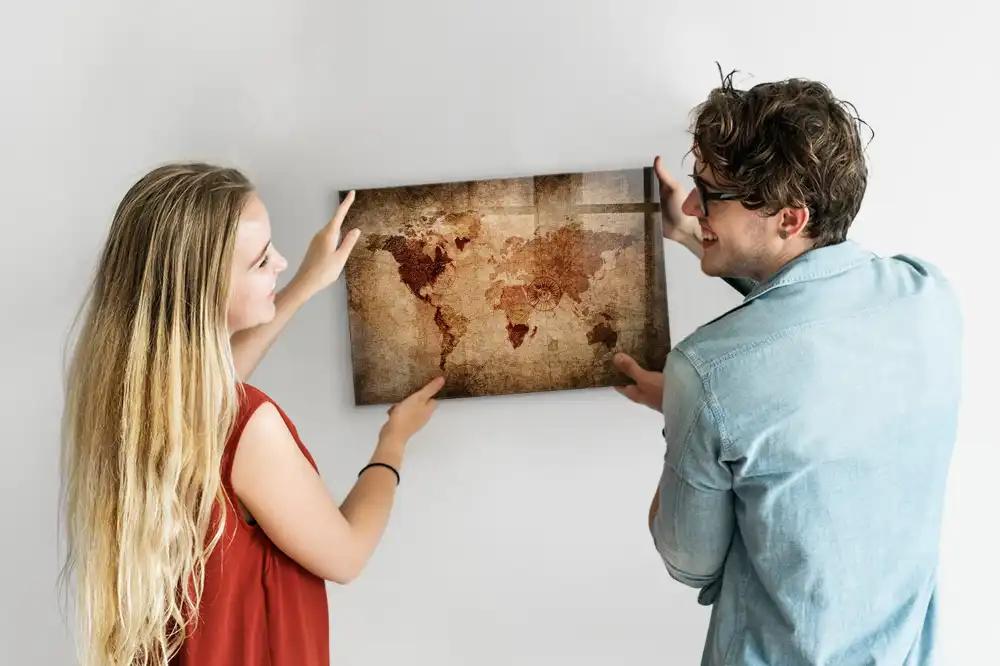Tableau aimanté décoratif représentant une carte du monde historique