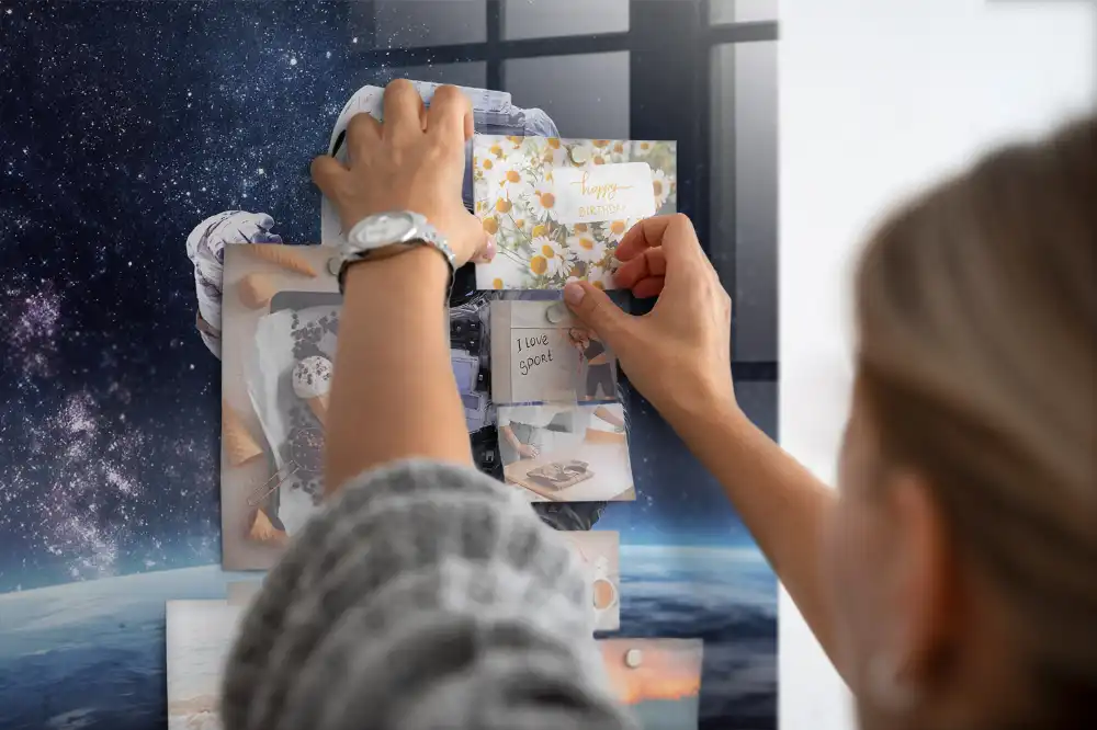 Tableau magnétique en verre motif cosmonaute