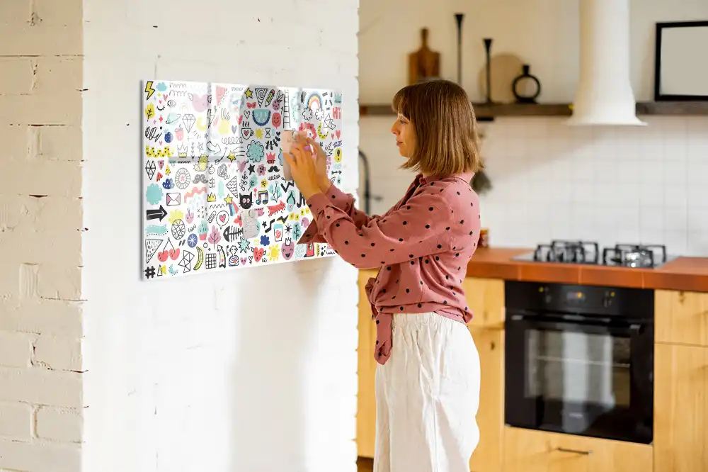 Tableau magnétique décoratif avec dessins faits main