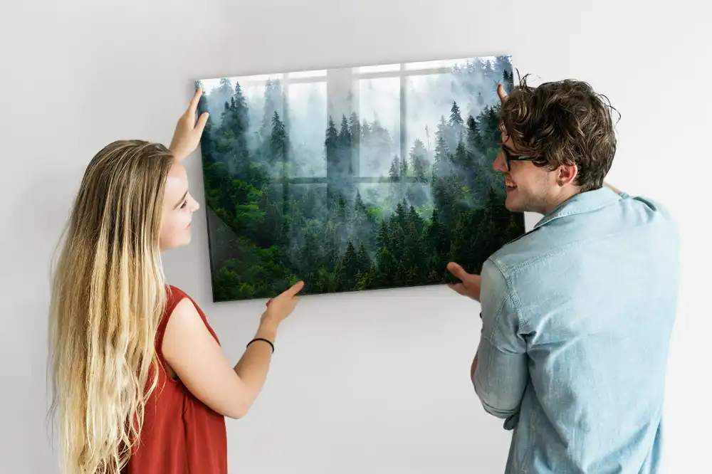 Tableau en verre magnétique motif forêt brumeuse