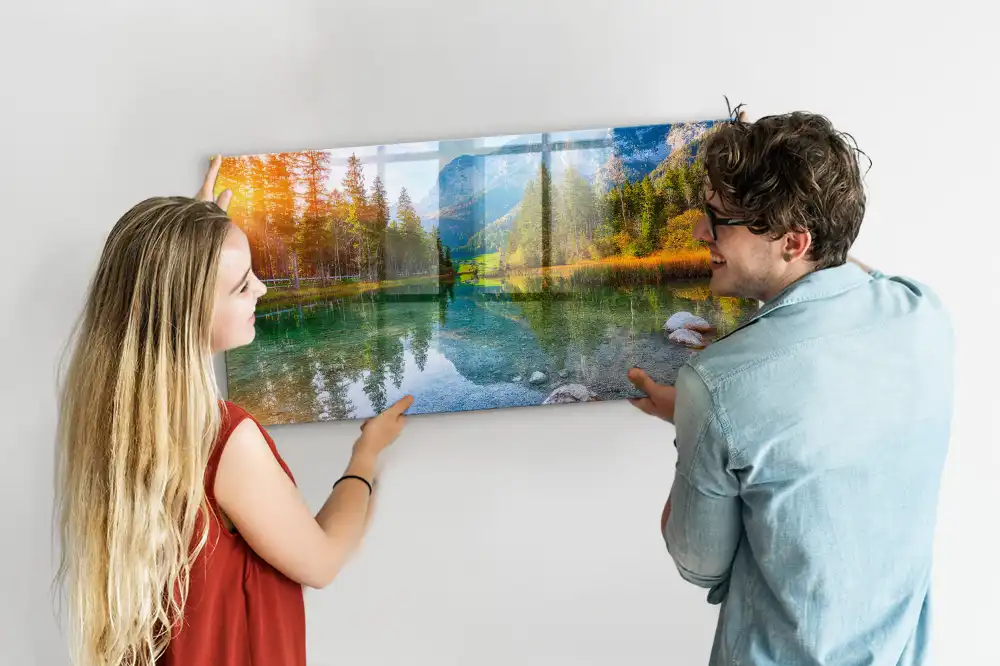 Tableau magnétique en verre représentant une rivière dans les montagnes