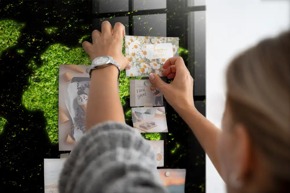 Tableau mural magnétique représentant un atlas mondial