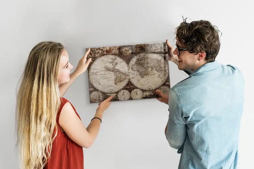 Tableau magnétique en verre avec carte du monde historique