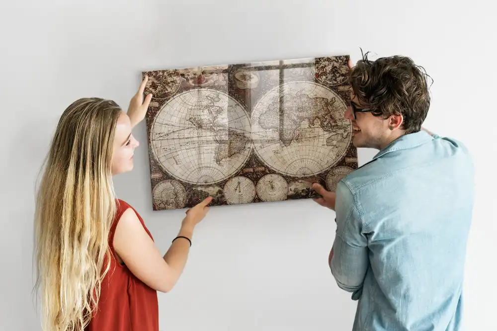 Tableau magnétique en verre avec carte du monde historique
