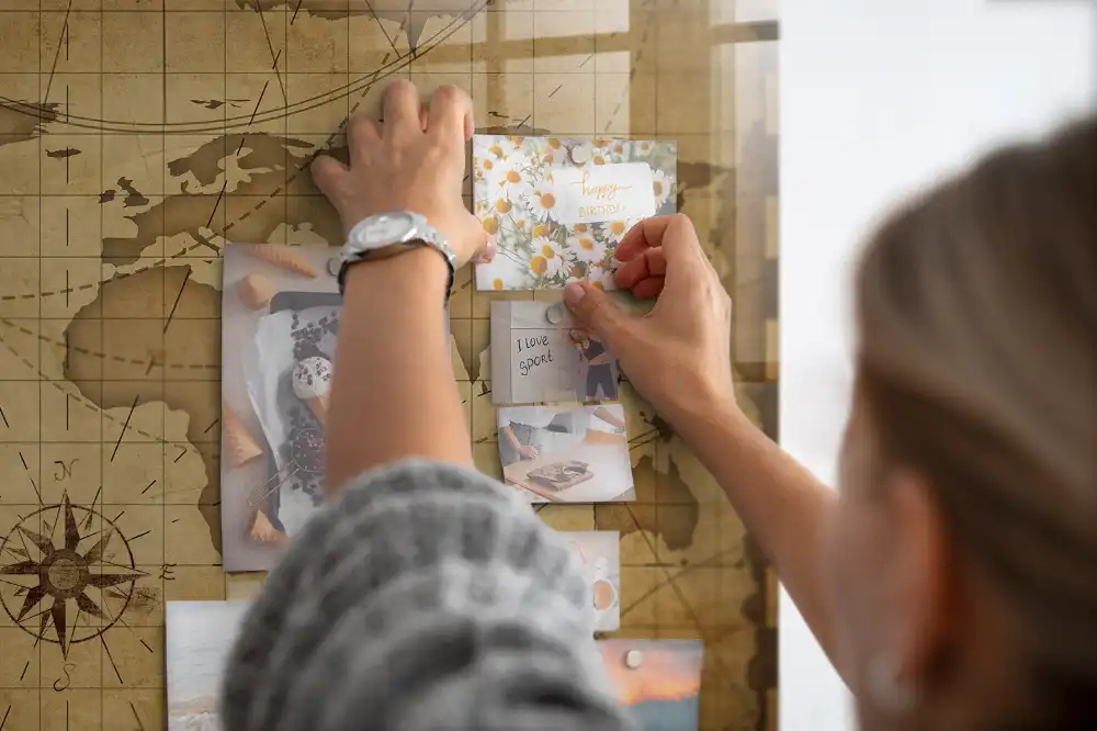 Tableau magnétique carte du monde style rétro