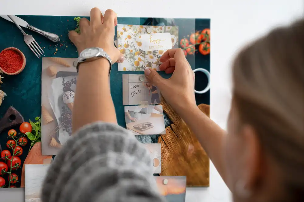 Tableau magnétique en verre avec accessoires de cuisine