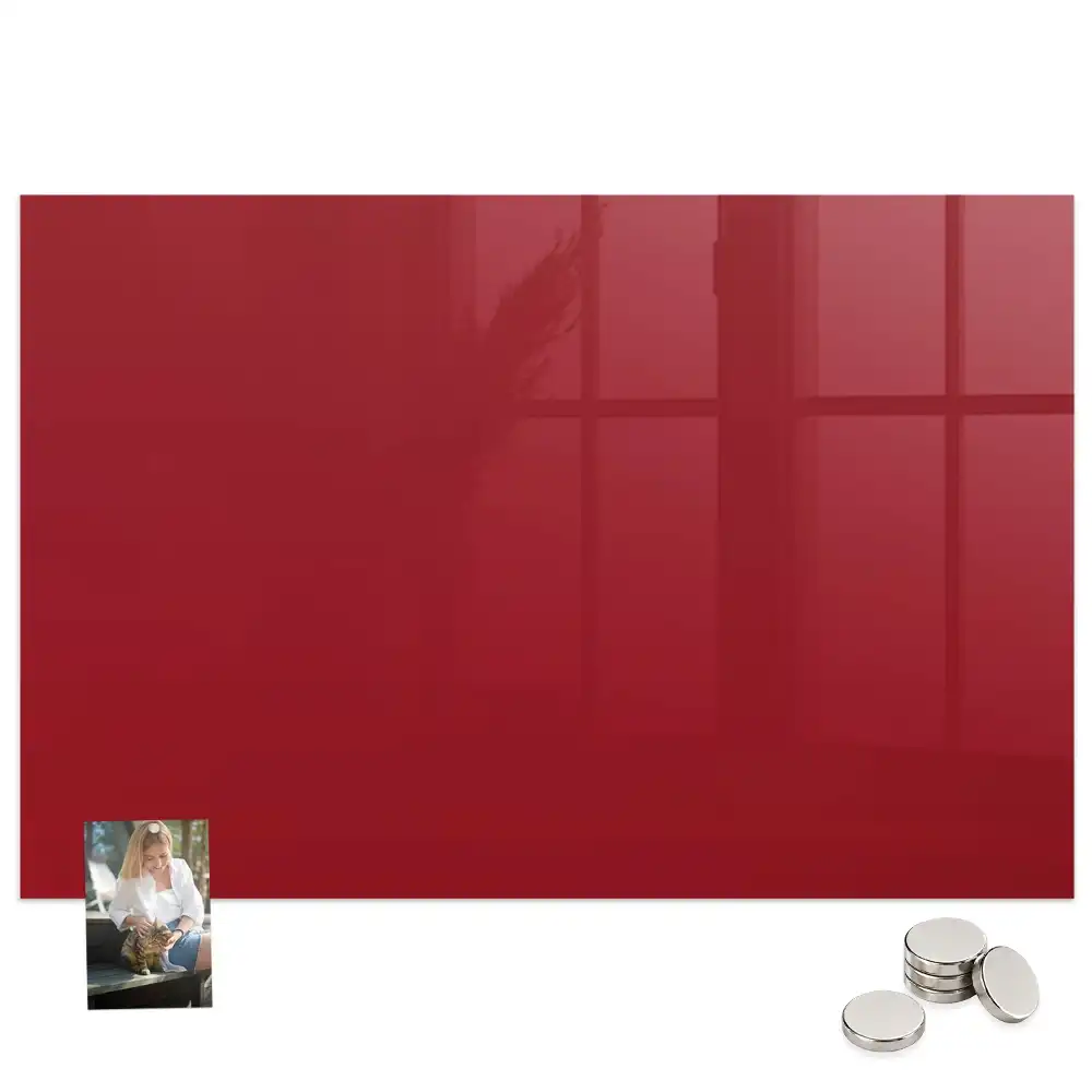 Tableau magnétique en verre rouge