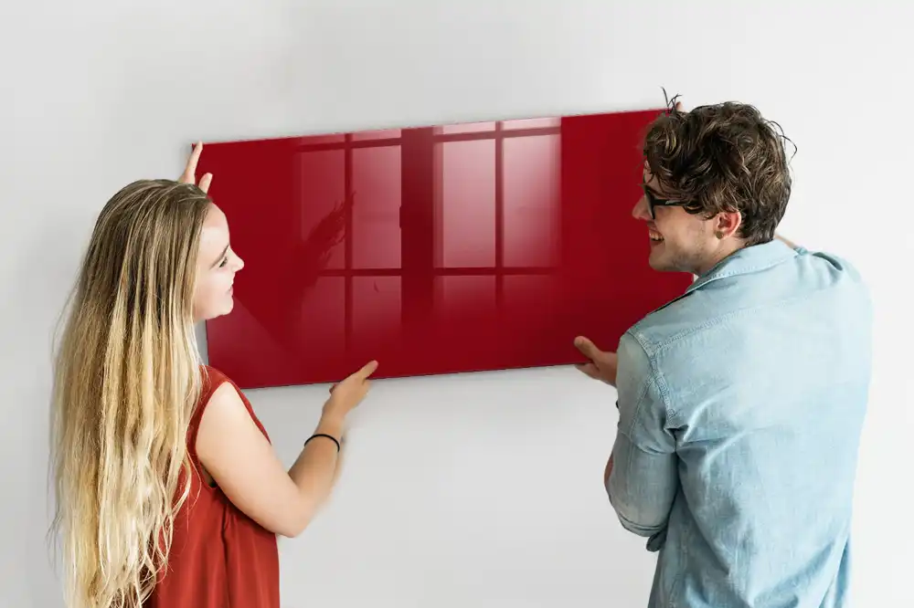 Tableau magnétique en verre rouge
