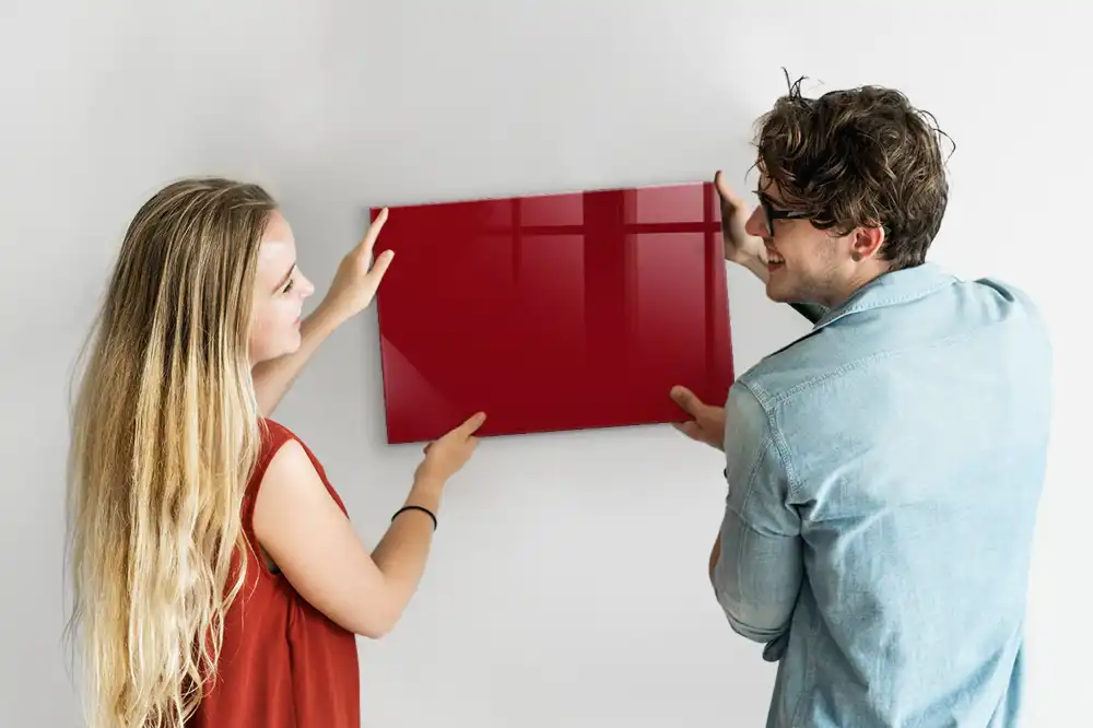 Tableau magnétique en verre rouge