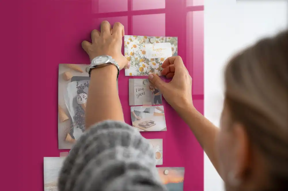 Tableau magnétique rose intense pour magnets