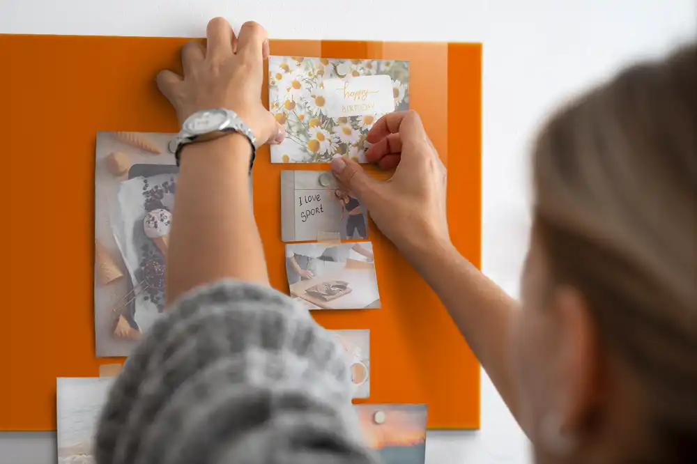 Tableau en verre magnétique orange