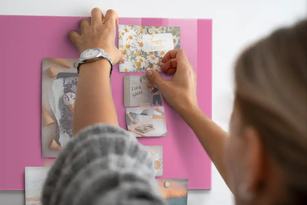 Tableau magnétique rose pour magnets