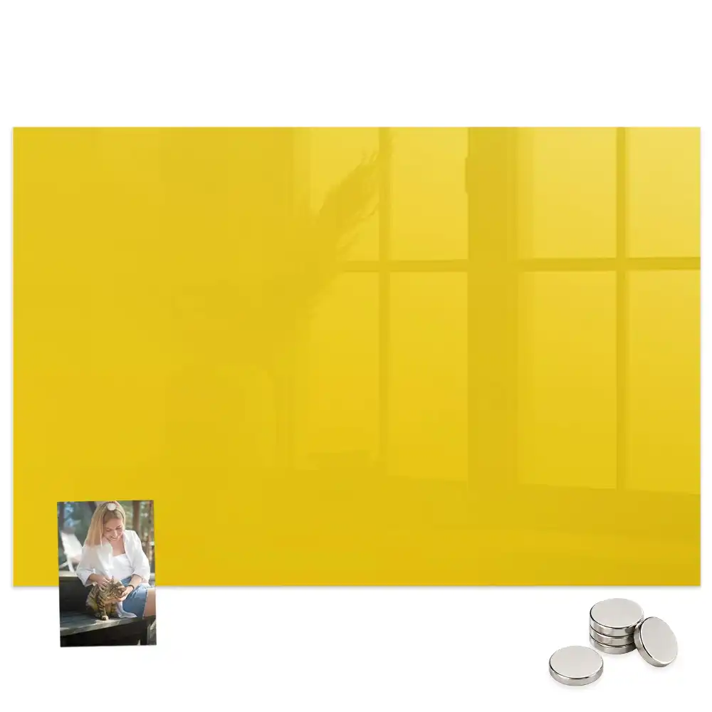 Tableau magnétique en verre jaune clair